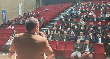 Veliler eğitim konferansında bilgilendirildi