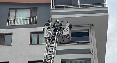 7 katlı binada yangın paniği! 8 kişi kurtarıldı