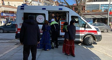 Ambulansın çarptığı çocuk yaralandı