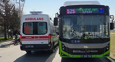 Belediye otobüsünün çarptığı yaya yaralandı!