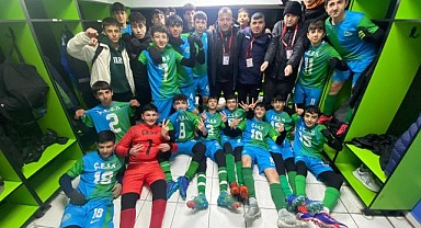 Çayırova’nın genç futbolcuları şampiyon oldu