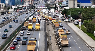 İstanbullu hafriyatçıların 'Gebze'ye giremiyoruz' eylemi trafiği felç etti!