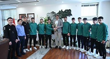 Kartepe Hokey Takımı şampiyon oldu