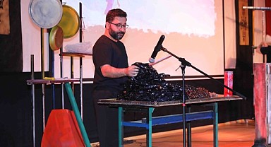 Mevlana İdris’ten masallar öğrencilerle buluştu