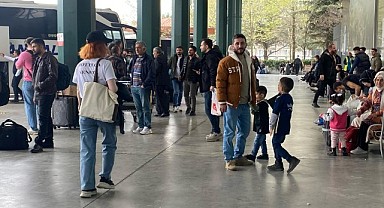 Otogarlarda bayram yoğunluğu yaşanıyor