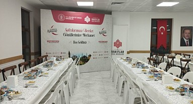 Sarı Camii’de vakıf geleneği yaşatılıyor