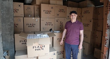 Yardım etmek istedi! Kolilerce maske başına kaldı