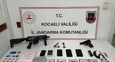 Gebze’de zehir tacirleri yakayı ele verdi