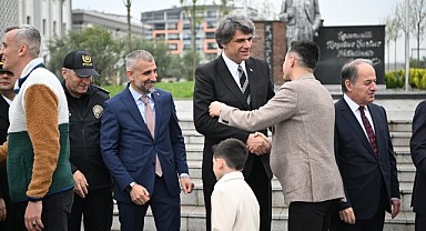 Kartepeliler keşkek şenliğinde bir araya geldi