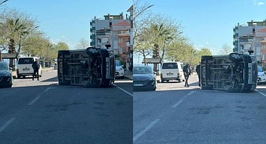 Otomobile çarpan araç yan yattı!