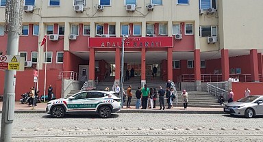 12 yaşındaki çocuğu düğün yapıp evlendirdiler!