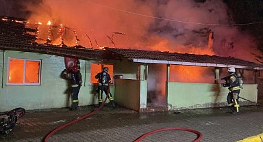 Annesini yakmak istemişti! Cezası belli oldu