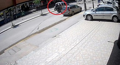 Araca çarpıp takla attı!1 çocuk yaralandı