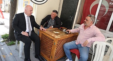 Bıyık Darıca esnafını yalnız bırakmıyor