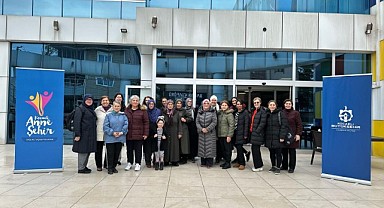 Büyükşehirli kadınlara Su Egzersizi etkinliği düzenlendi