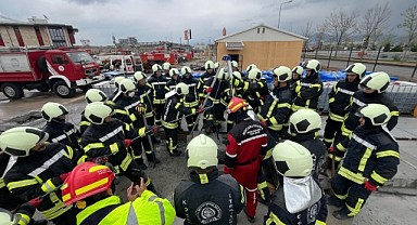 Eğitimlerini tamamlayan itfaiye erleri göreve hazır