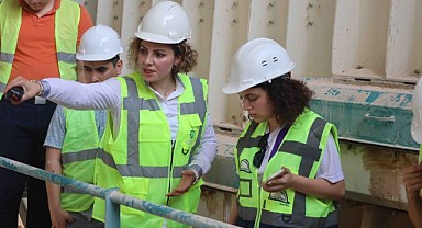 Genç mühendisler taş kırma tesisini inceledi