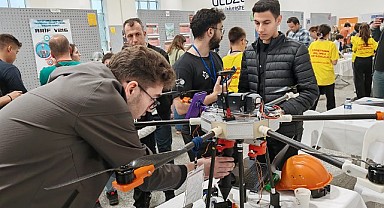 GTÜ’de robotlar yarıştı, gelecek şekillendi