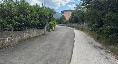 Kartepe’de 372 ton asfalt serimi yapıldı