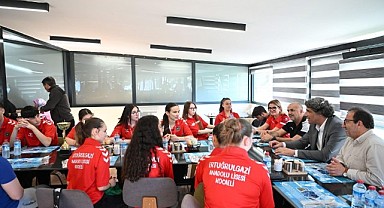 Kartepeli öğrenciler Türkiye şampiyonu oldu