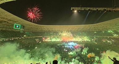 Kocaelispor şampiyonluğunu kutladı