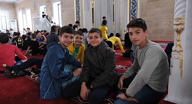 Setaç Abi çocuklarla buluşmaya devam ediyor