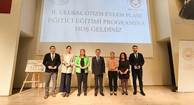 Vali İlhami Aktaş, Otizm Eylem Planı Eğitimi programına katıldı