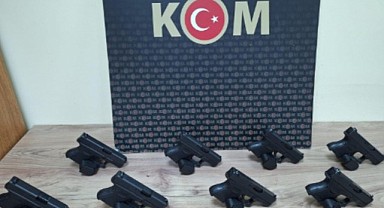 Çayırova’da 8 adet ruhsatsız tabanca ele geçirildi
