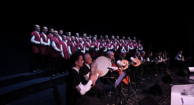 Dini Musiki Topluluğu mest etti