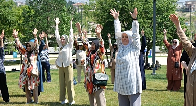 Kadınlar sağlıklı yaşam için yürüdü