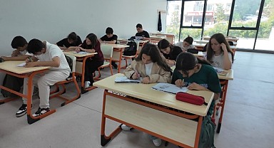 LGS’ye bilgi evlerinde hazırlanan gençler, sınava girecek