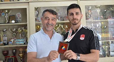 Şamdan’ın gözü yükseklerde
