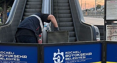 Yürüyen merdivenlerin bakımı titizlikle yapılıyor