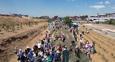 Bahçem Çayırova’da ilk hasat gerçekleşti