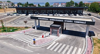 Baş döndüren açılış trafiği