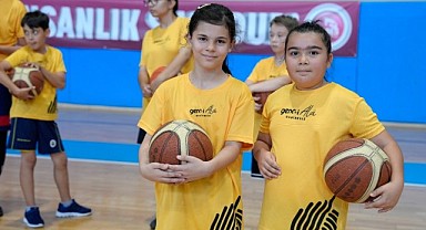 Başiskele’de yaz spor okulları kapılarını açtı