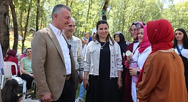 Büyükakın, Gebzeli annelerin pikniğine katıldı