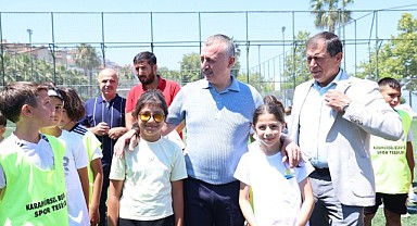 Büyükakın, Karamürsel’de futbol sahalarını inceledi