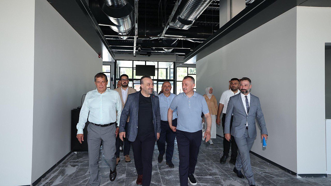 Büyükakın Karamürsel Otobüs Terminali’ni yerinde inceledi