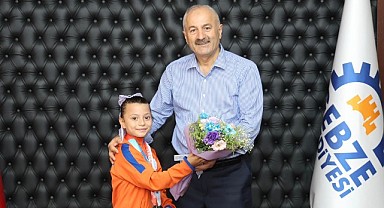 Büyükgöz şampiyonları makamında ağırladı