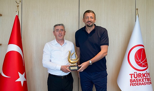 Çayırova Basketbol heyeti Türkoğlu’nu ziyaret etti