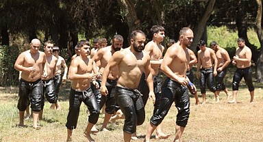 Kağıtspor’un deneyimli pehlivanları zirveyi hedefliyor
