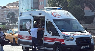 Kaza yapan motosikletli yaralandı
