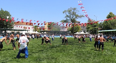 Tarihi Namazgah Yağlı Pehlivan Güreşleri başladı