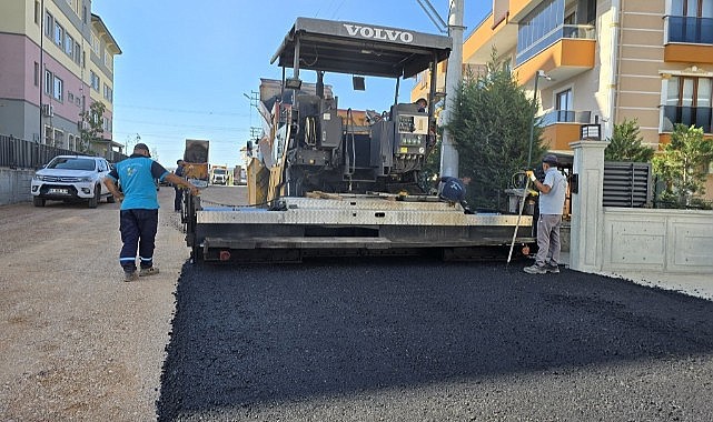 Ataevler’de sokaklar asfaltlanıyor