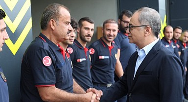 Baraçlı, itfaiye ekiplerini ziyaret etti