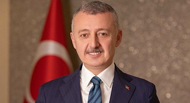 Büyükakın üniversiteyi kazanan öğrencileri tebrik etti