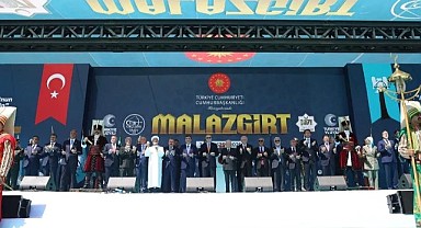 Büyükgöz, Malazgirt Zaferi’nin kutlamalarına katıldı