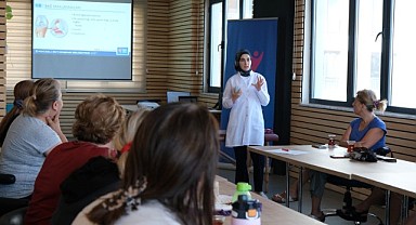 Büyükşehir, kadınları diz sağlığı konusunda bilgilendirdi