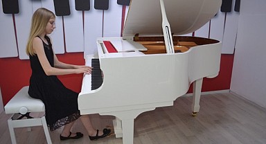 Çayırova’nın gururu mutlak kulak Aylin’in hedefi yüksek